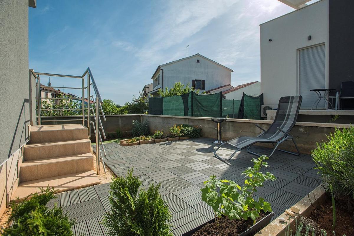 פולה Apartments Elviana מראה חיצוני תמונה