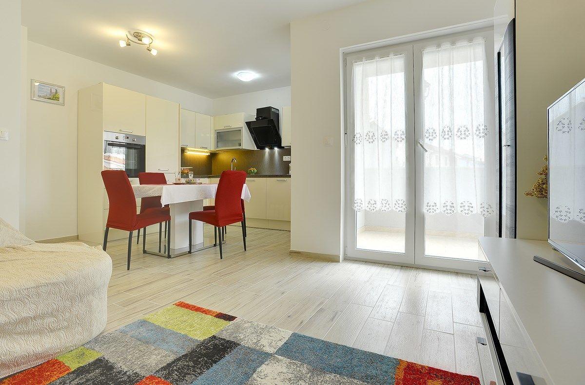 פולה Apartments Elviana מראה חיצוני תמונה