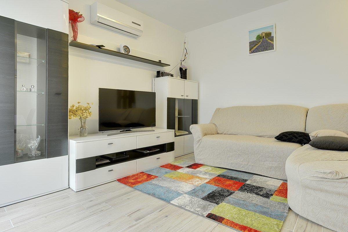 פולה Apartments Elviana מראה חיצוני תמונה